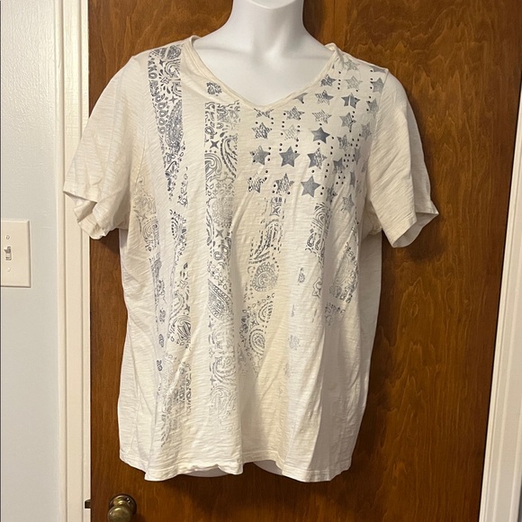 Catherines Cream Tee - Picture 1 of 7
